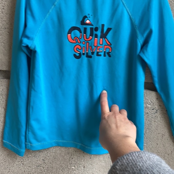 Sz 6 Kids Quiksilver L/S Rashguard UV - Picture 5 of 9